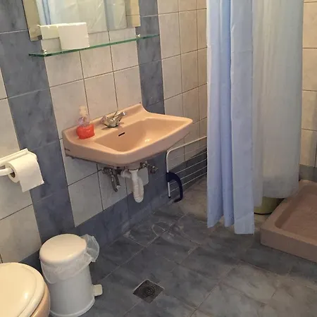 Apartament Desiree *